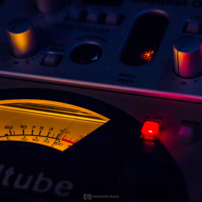 Mixage & Mastering location de studio Compresseur Kultube. Studio d'enregistrement mixage et mastering en Suisse