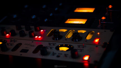 Mixage & Mastering location de studio Compresseur Kultube Kutlubte Gold Mike 1176