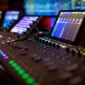 Surface de contrôle Avid Eucon 33 faders installée dans le studio Reponse Studio en Suisse. Cette table de mixage professionnelle permet un mixage précis, fluide et ergonomique, idéale pour les projets d’enregistrement, de mixage et de mastering.